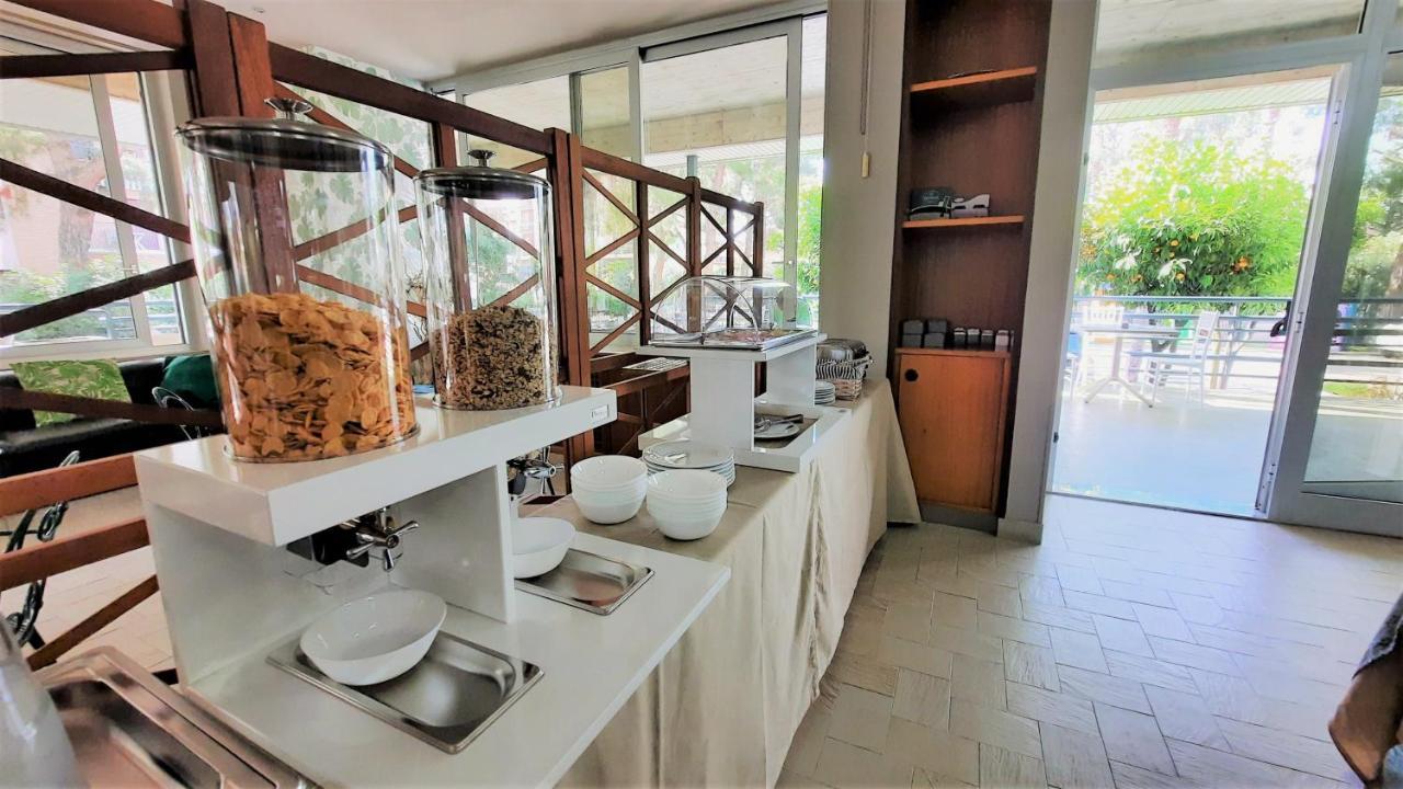 Hotel Pineta San Benedetto del Tronto Exterior photo